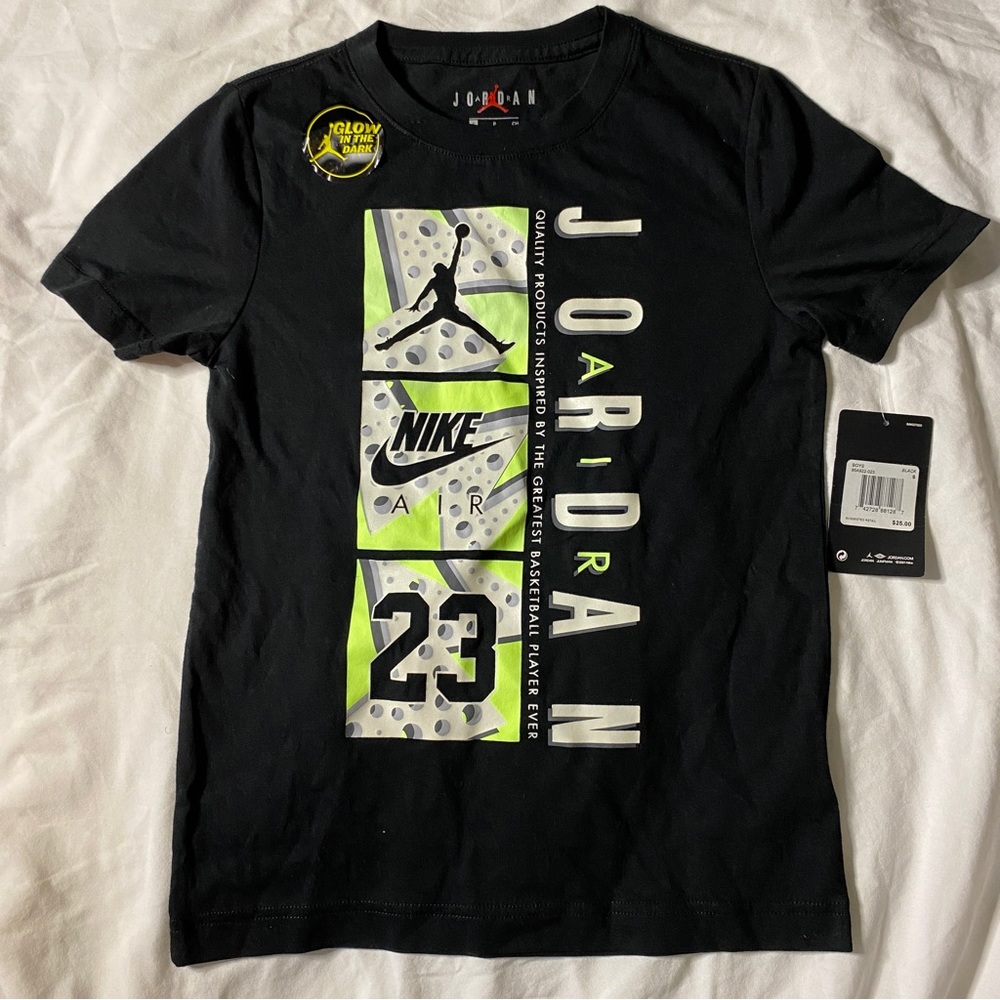 Kids Black and Green Jordan Shirt Size Small